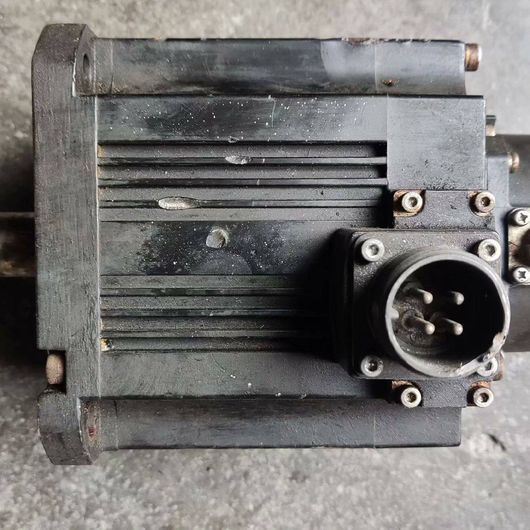 拆机伺服电机HF-SP152 拆机下来的 被货场工人搞到