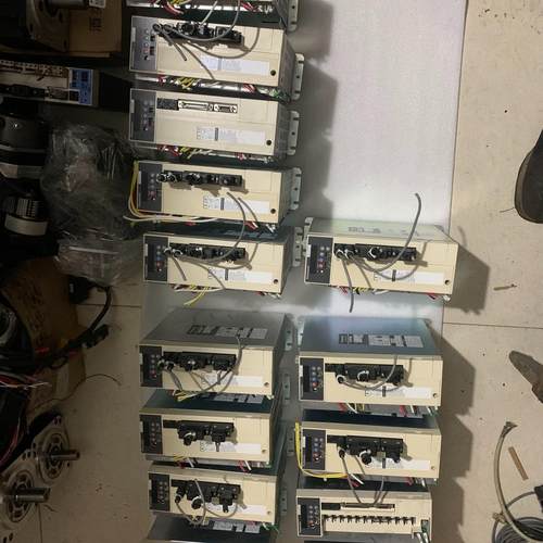 驱动器MSDA153D1A有四台 MSDA203D1A有