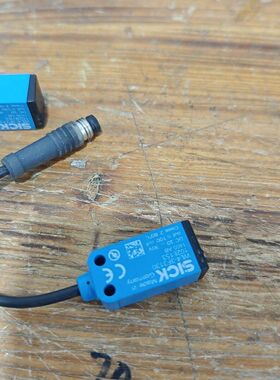 SICK西克光电传感器 蓝色外壳 带黑色连接线。外观成色如图