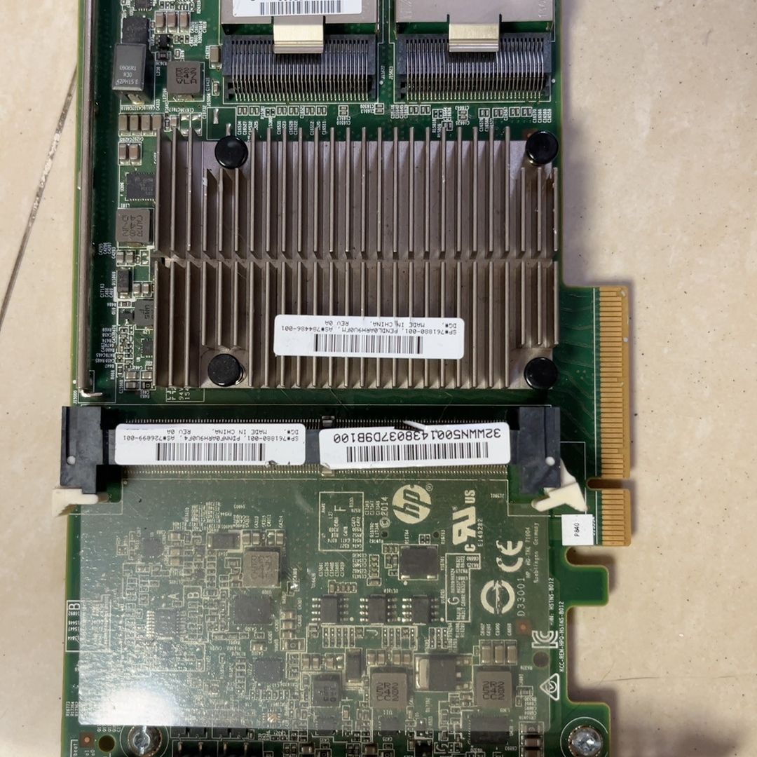P840  12Gb SAS SATA阵列卡 7618