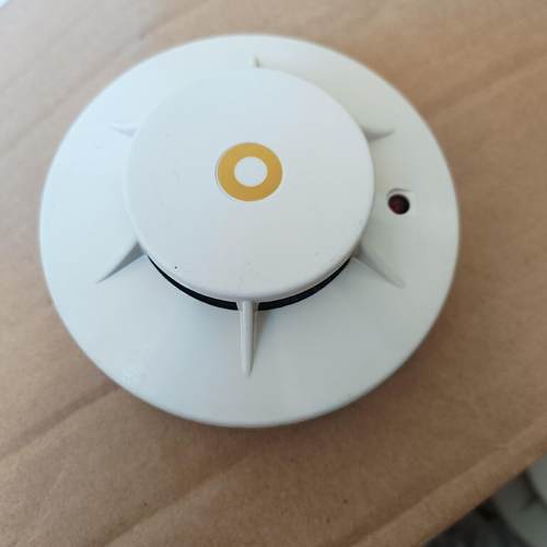 能美FDK83ZZ烟感 绿标 带底座 实物如图 设备成色