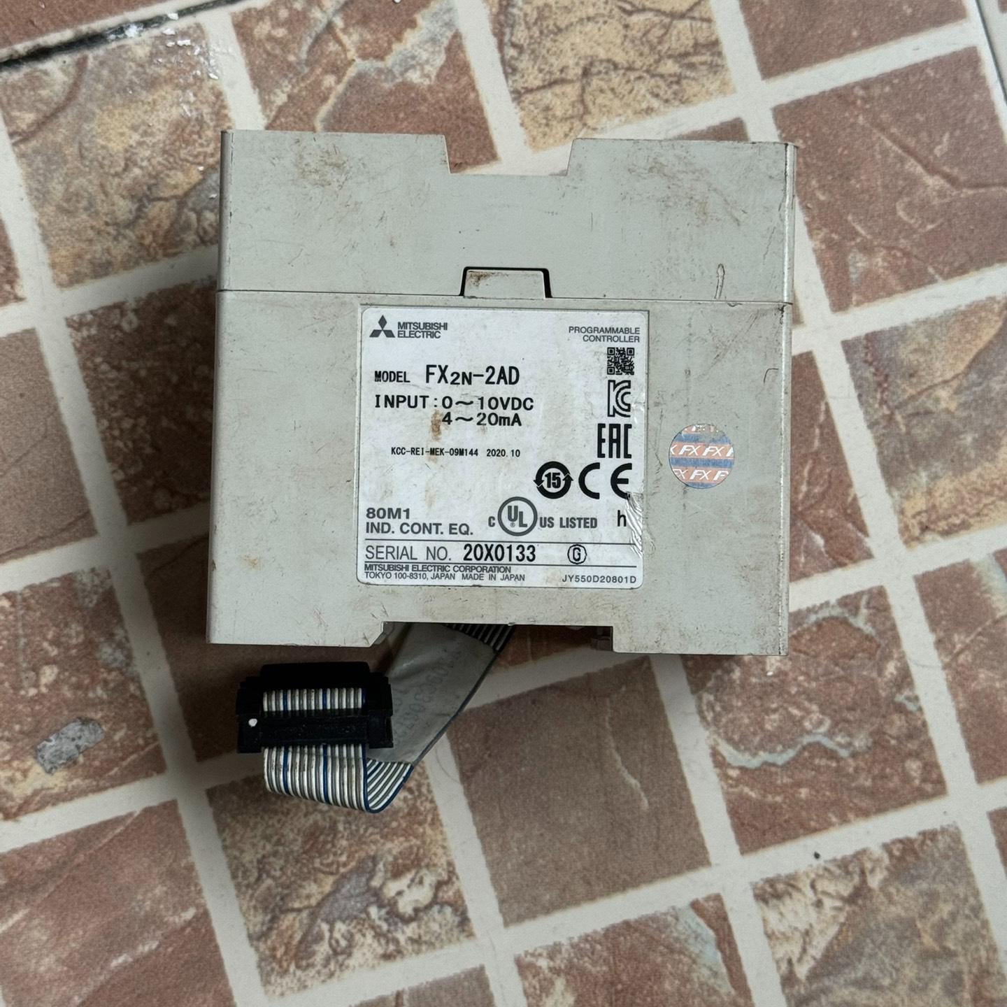 PLC模块型号FX2N-2AD现货 成色如图 功能完