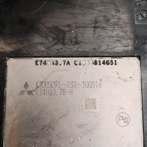 E74HA3.7B-H变频器模块 拆机 。外观有使用