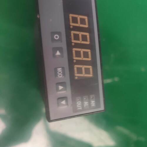 鑫精诚称重仪表 型号XJC-CF300 支持0-10V输出