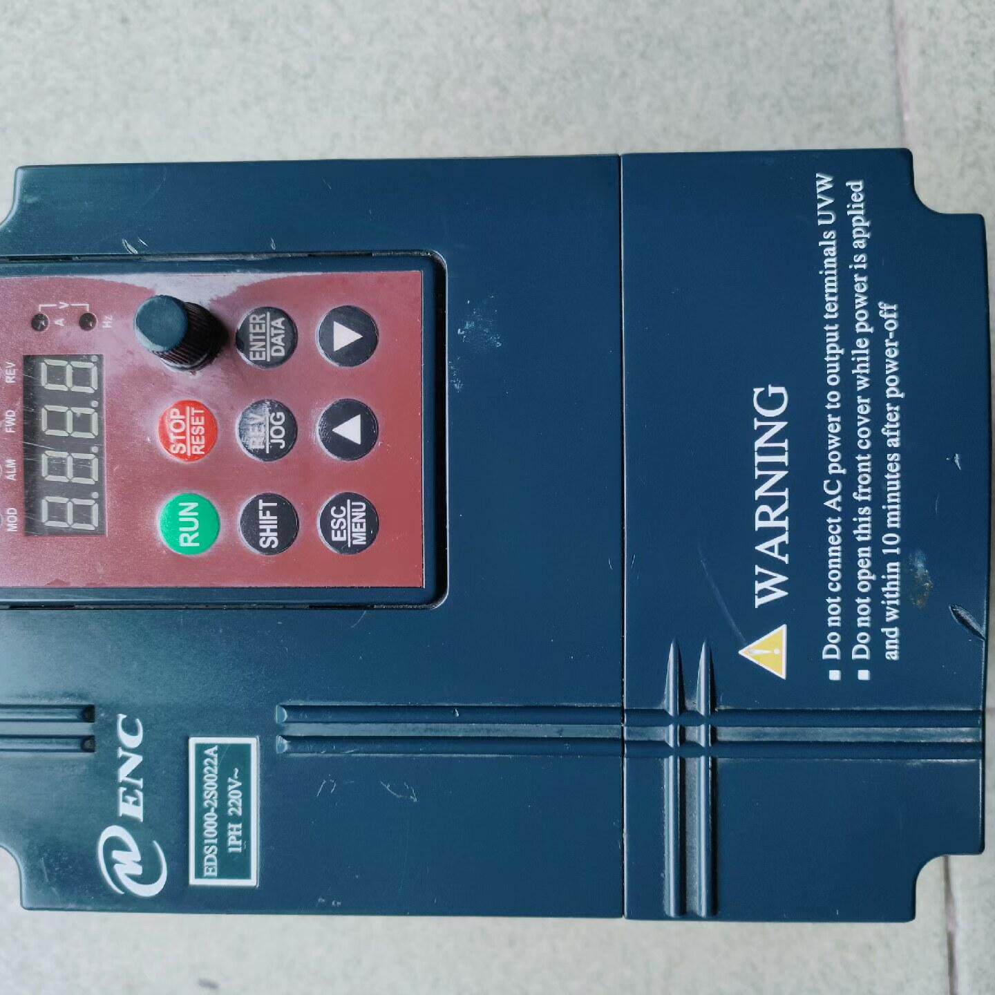 易能变频器 型号 EDS1000-2S0022A 2.2KW