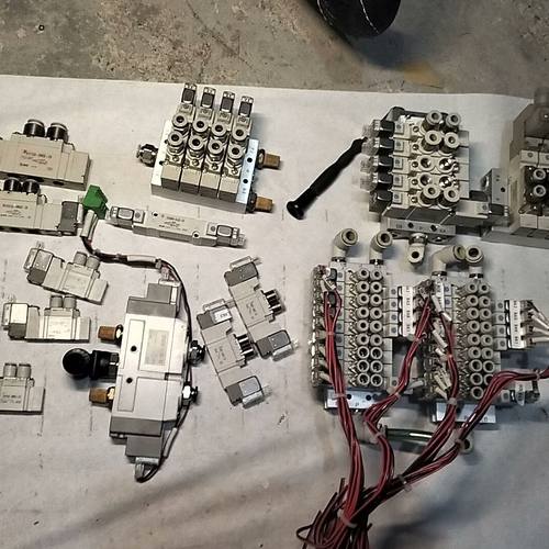 电磁阀组型号SY3120-5M0Z-4/4只+SY32