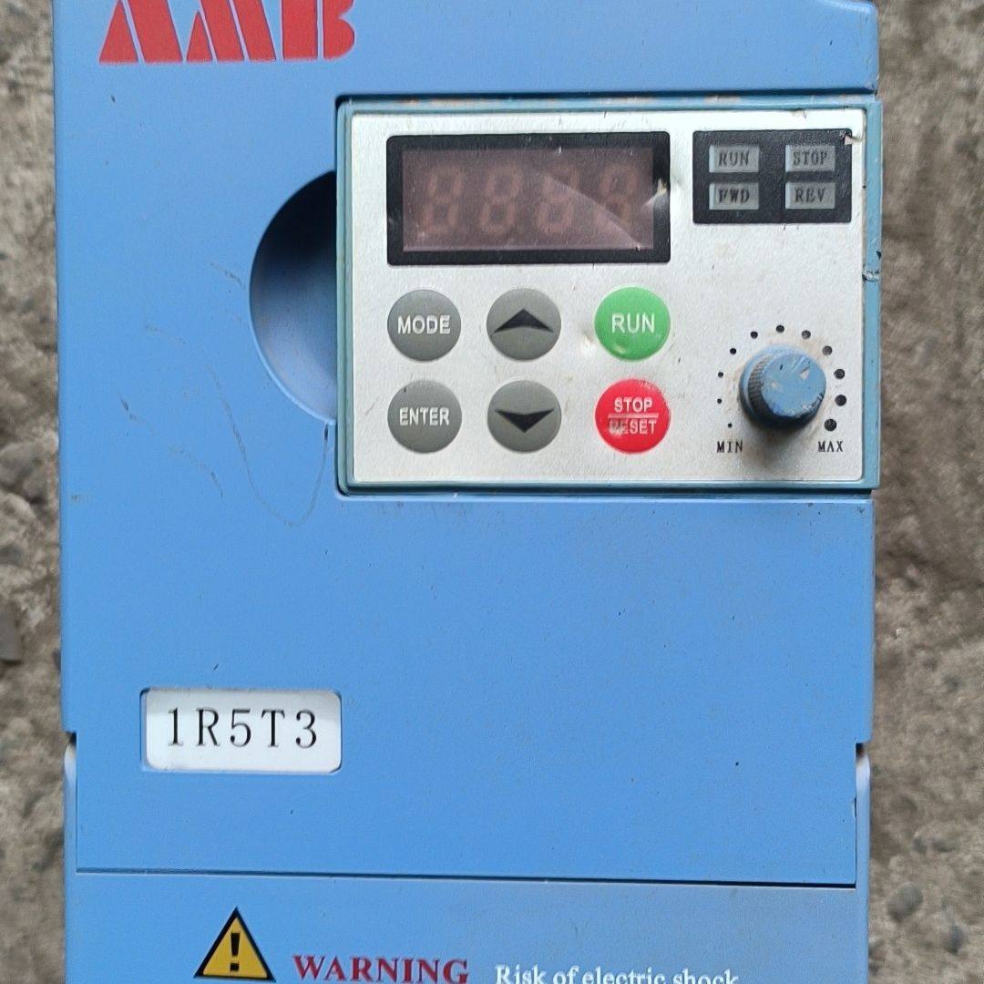 安邦信AM100变频器1.5kw  380v