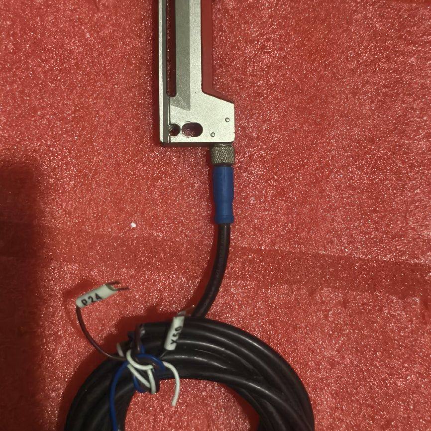 劳易测GS 63B/6.3-S8 标签传感器 现货 实物