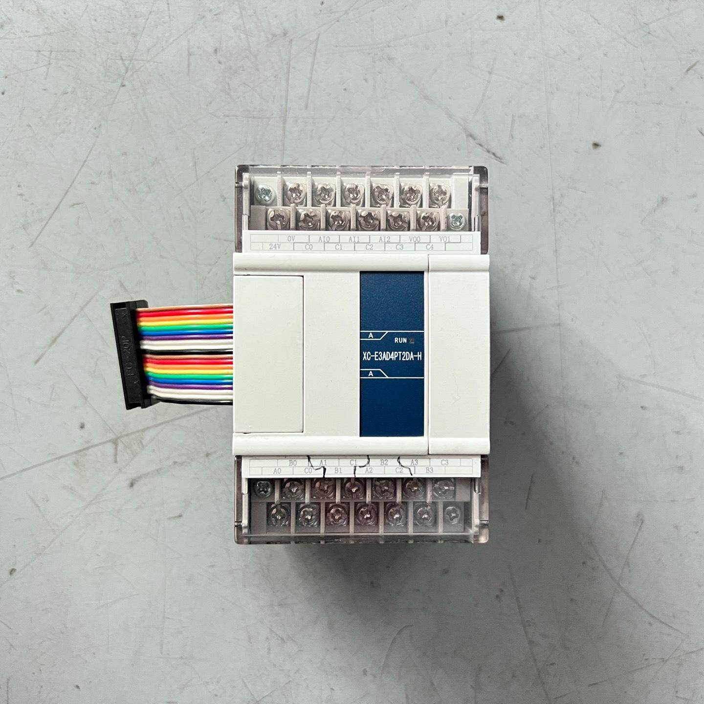 XC-E3AD4PT2DA-H PLC模块 实物拍摄
