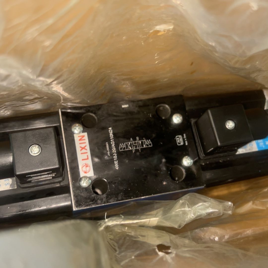 上海立新液压阀4WE10J-20/AG110NZ4