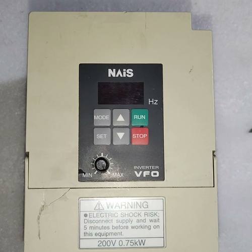 变频器BFV00072G 220V 0.75KW