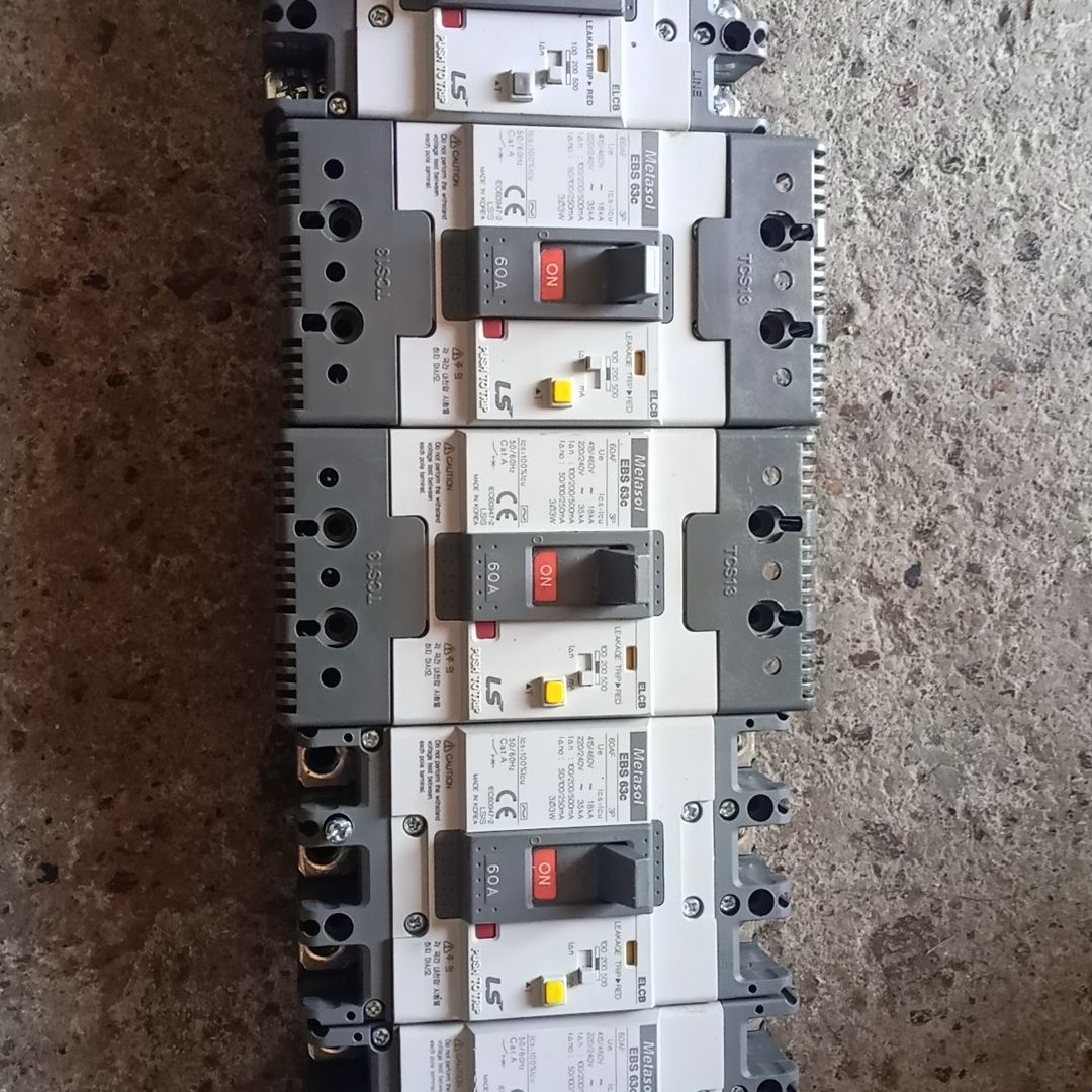 LS塑壳断路器EBS63C   33C空气开关