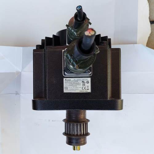 台达伺服电机 ECMA-K11820RS  2KW