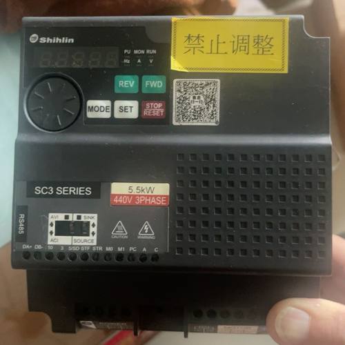 士林SC3-043-5.5K变频器380V带通讯 缺风扇 通