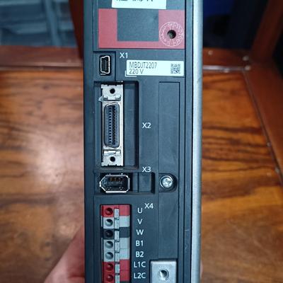 伺服驱动器MBDJT2207 200W 成色如图实拍 功