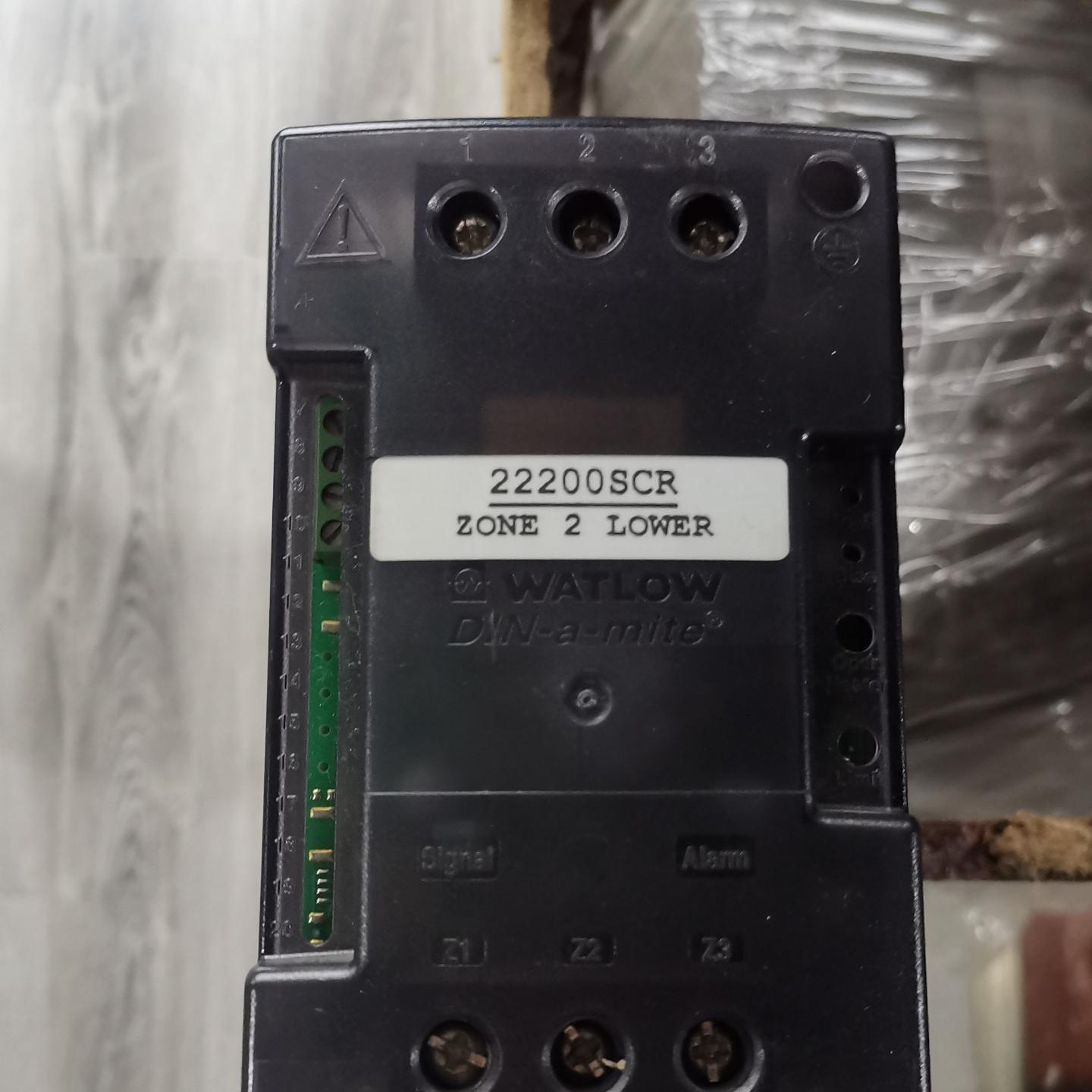 瓦特隆固态继电器 DC10-40P0-0000 拆机 九