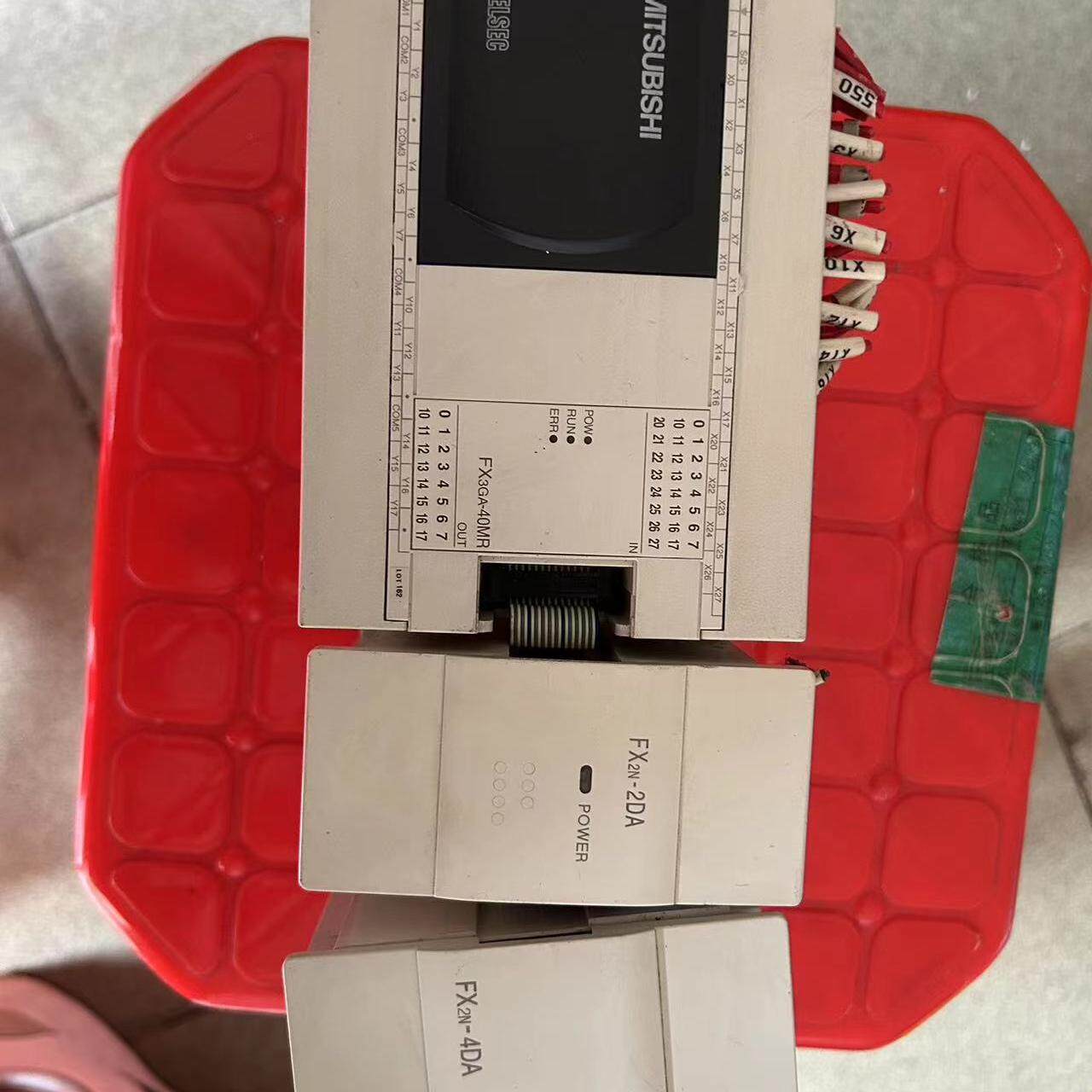 PLC.FX3GA-40MT 加俩个扩展 2DA 一