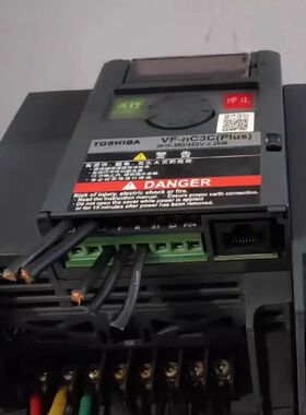 变频器VFNC3C-4022P    2.2KW/380