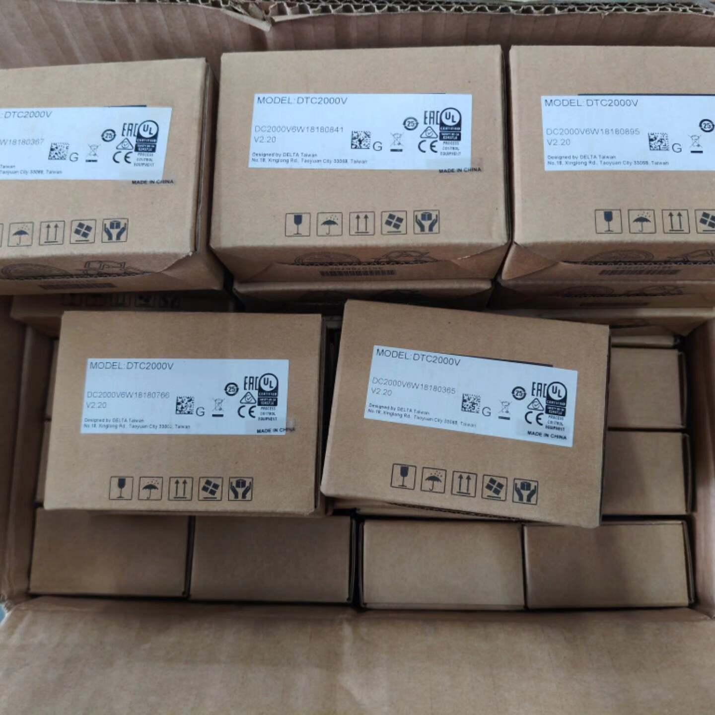 台达温控器DTC2000V   带 保