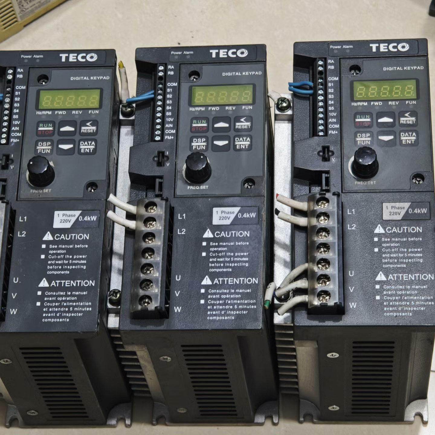 S310-2P5-H1DC 东元变频器 0.4KW 220V