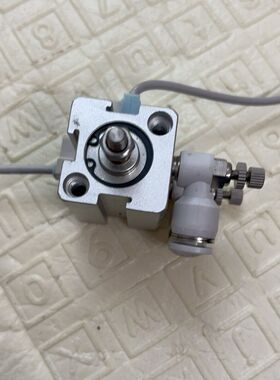 气缸 型号SDA16x15SB 带线。项目