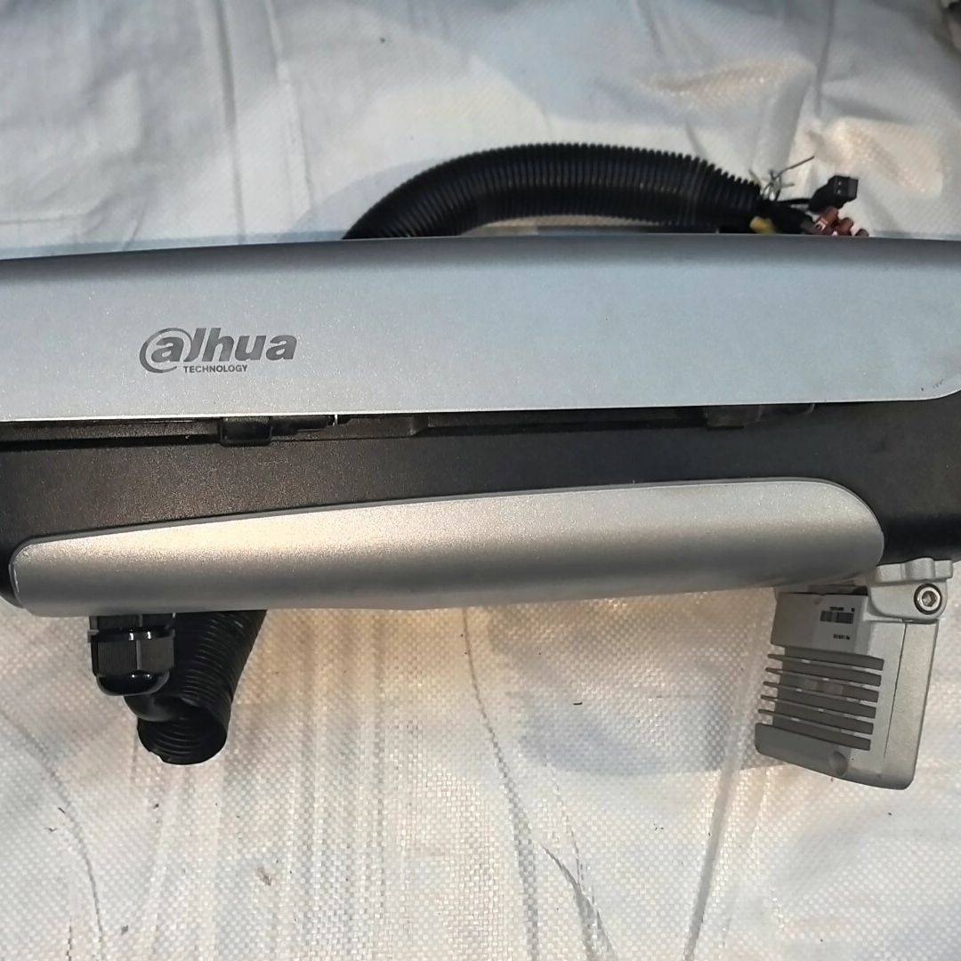 400万结构化全智能暖光变焦天镜护罩一体机网络摄像机DH