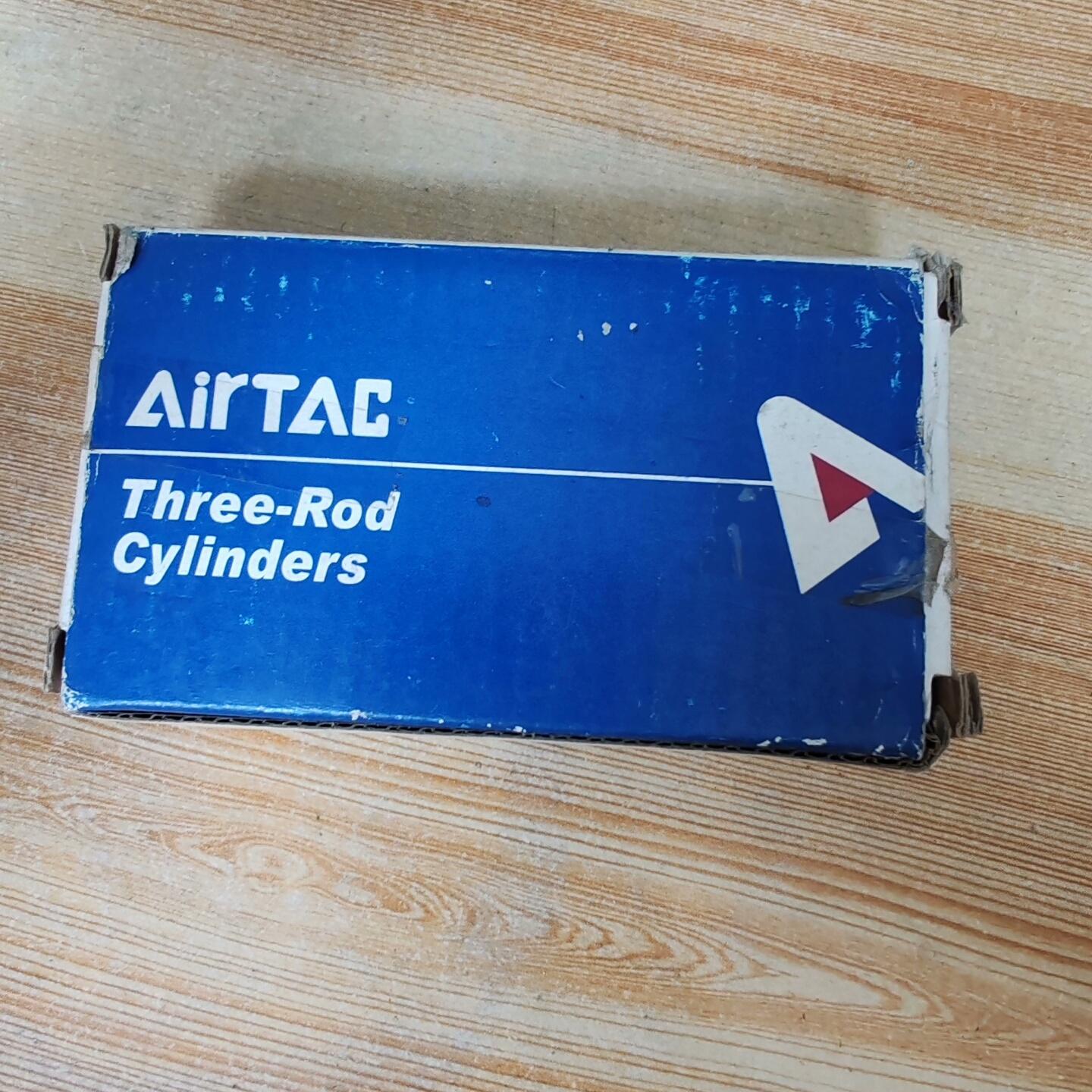 三轴气缸 TCL12X40S（）