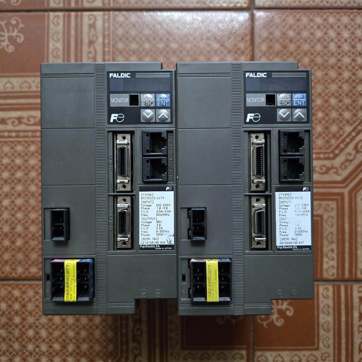 750W驱动器RYC751C3-VVT2 1kw通用 正