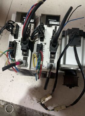 A5伺服驱动器MCDHT3520E02 成色不错