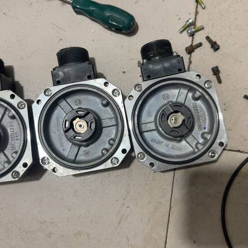 编码器 OSA18-130 实物图片 3台 插头