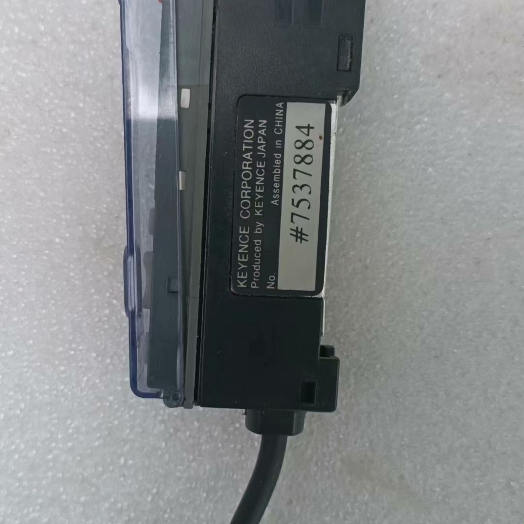 拆机件 FS-V11数显示光纤放大器传感器 实物如图所