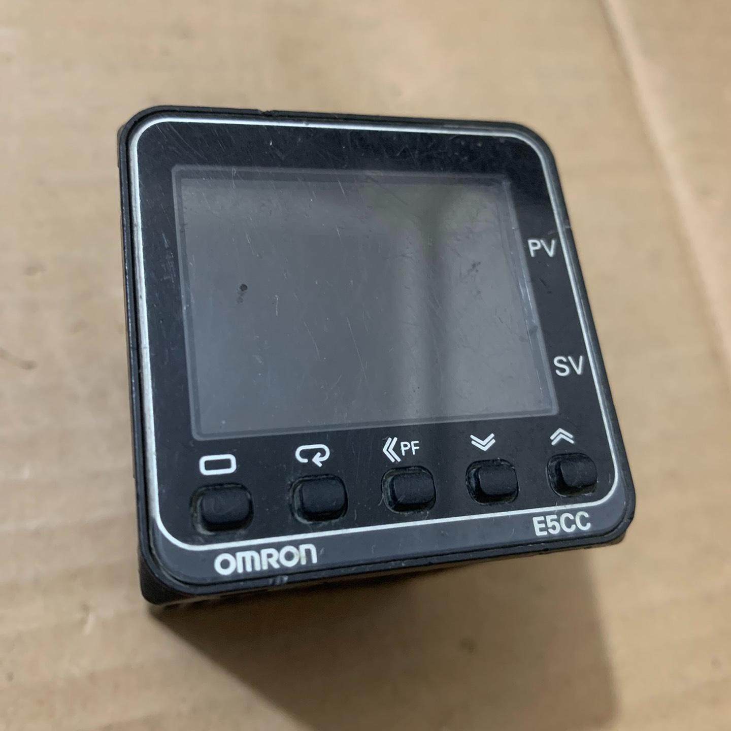 温控器E5CC-OX2ASM-800 成色如图功能正常