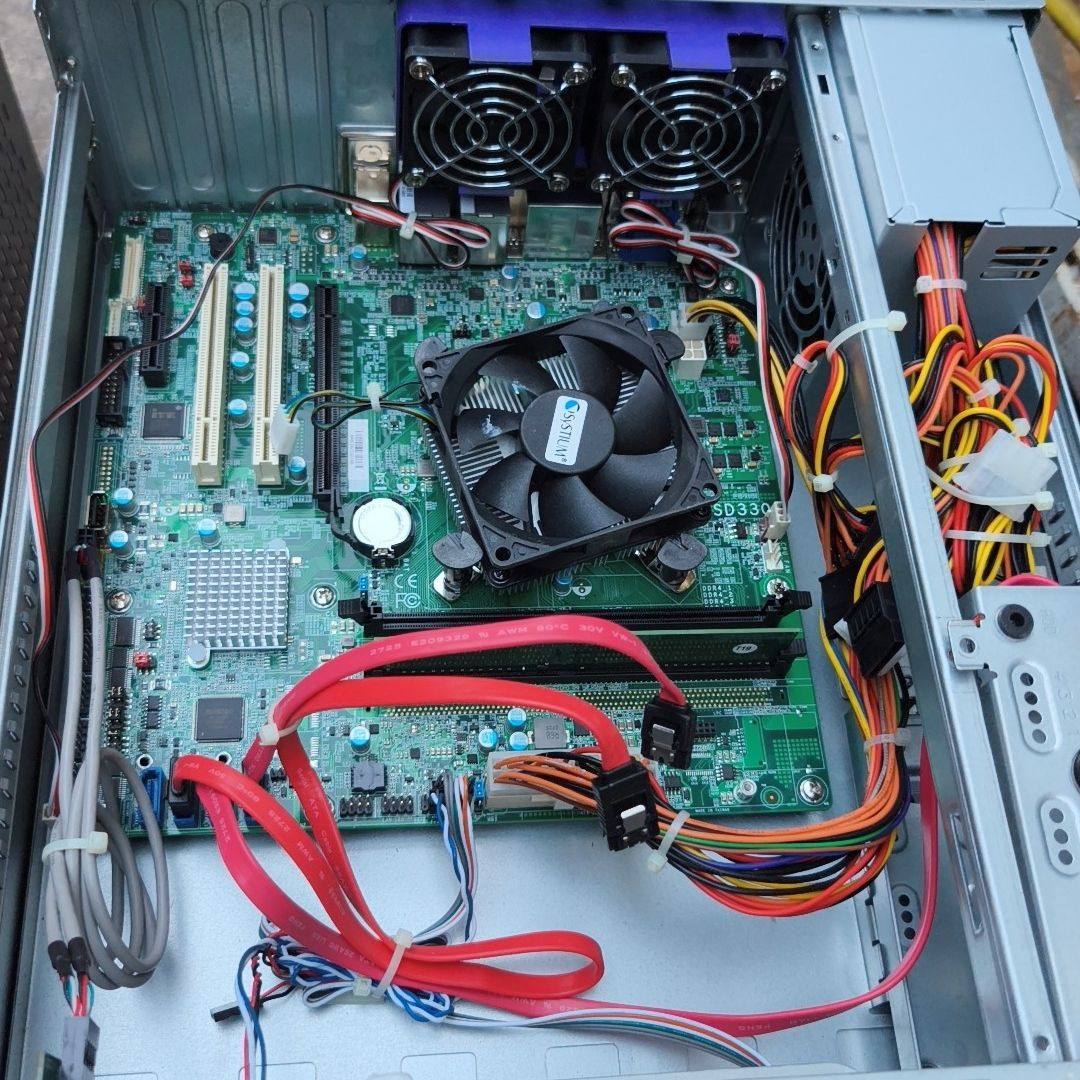 台湾DFI工控机 装机没用过 主板SD330-H110C