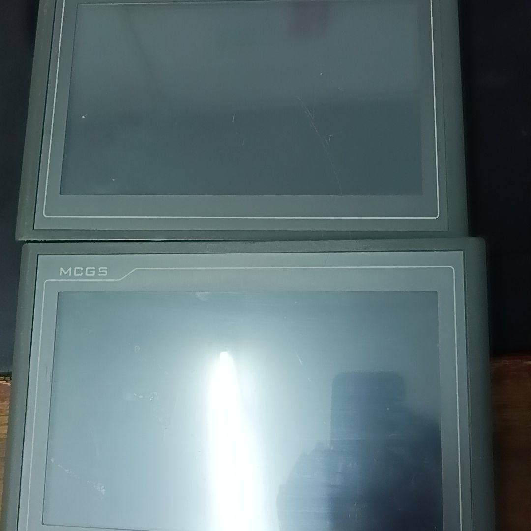 拆机昆仑触摸屏型号TPC1062K已通电测试如图 触摸灵敏