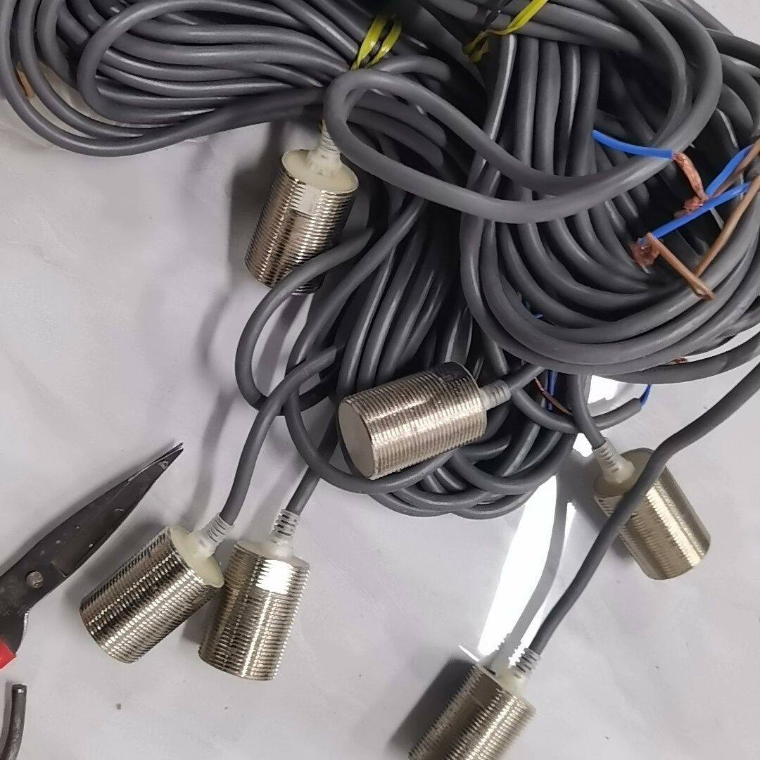 E2E-X10D2-N打包处理6个