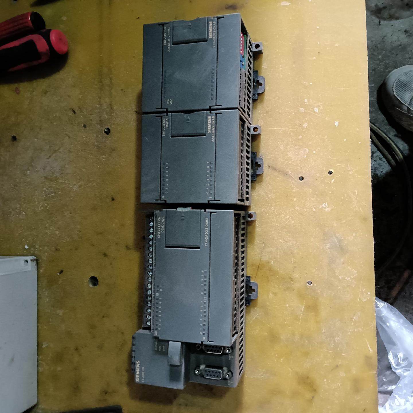 PLC 214-2AD23 235-0KD22-0XA