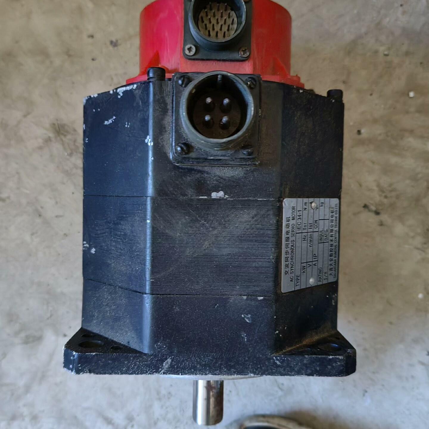 大连大安伺服电机 TYS14JS-S-26H 实物图 0.6