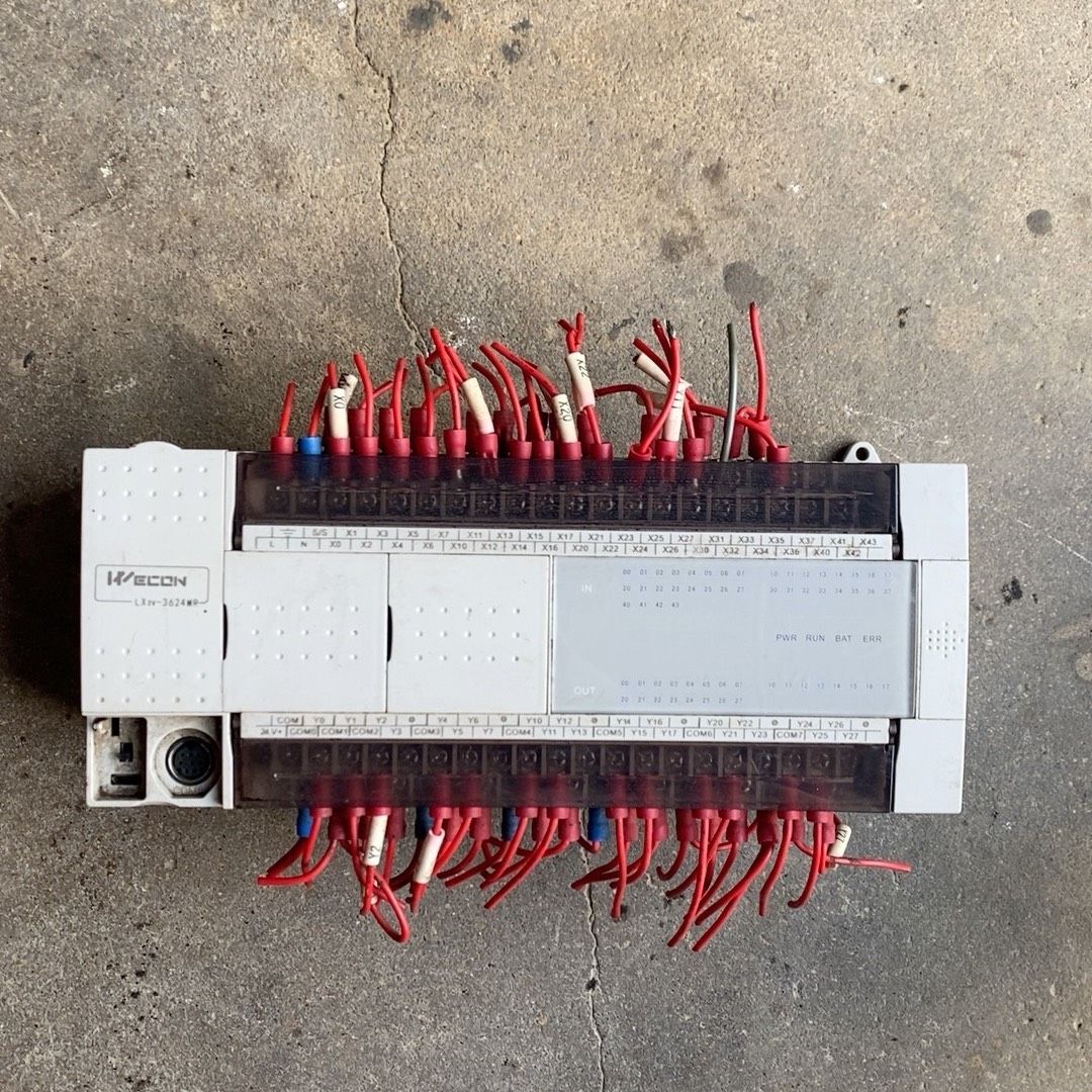 拆机维控PLC  LX2V-3624MR-A  。