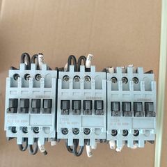 接触器220V型号：3TS29的4只  3TS30的2