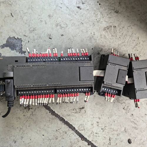 PLC模块一套 包含CPU 226（6ES7 216-
