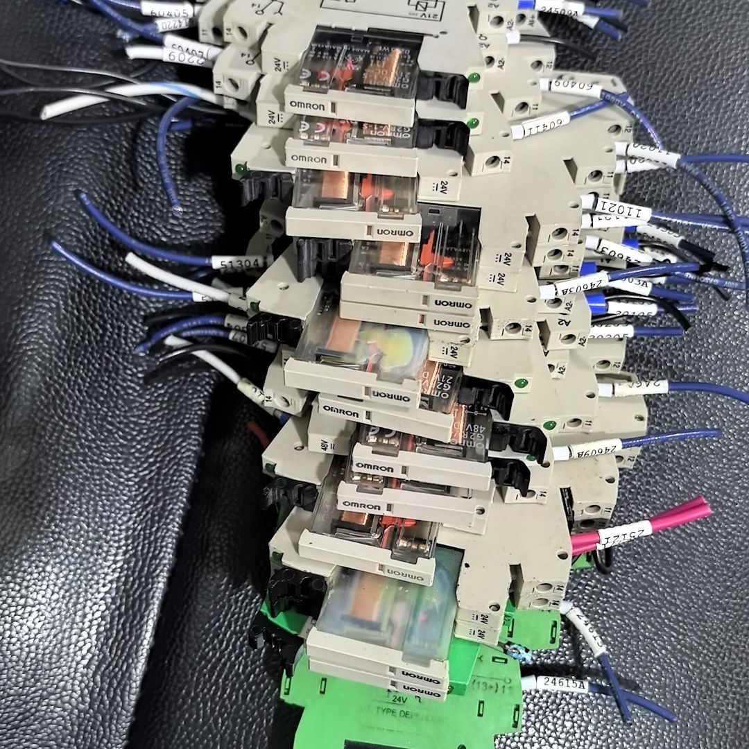 继电器G2RV-SL700 24V DC 实物拍摄 成