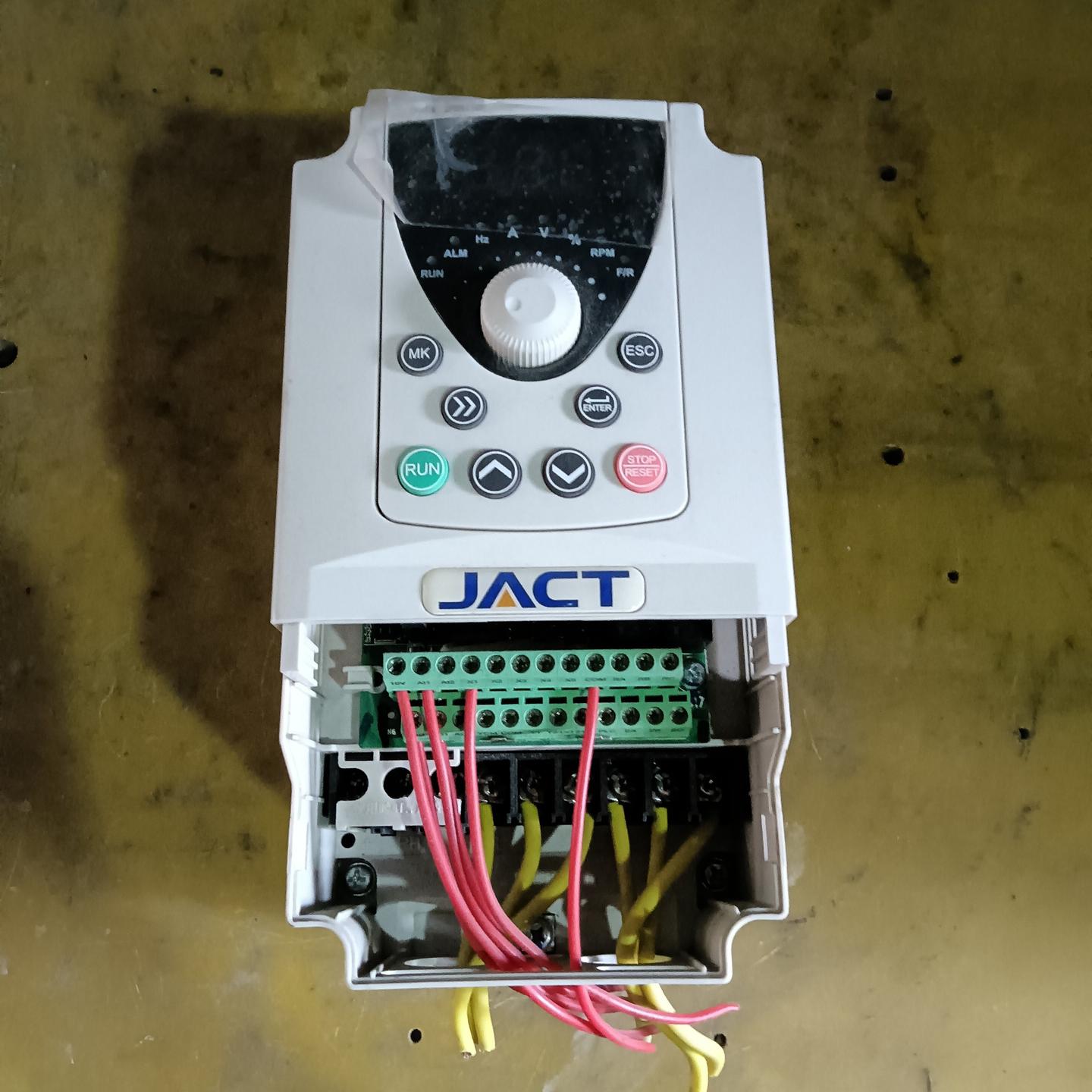 艾克特变频器 1.5Kw AT500-T3-1R5G/2R2