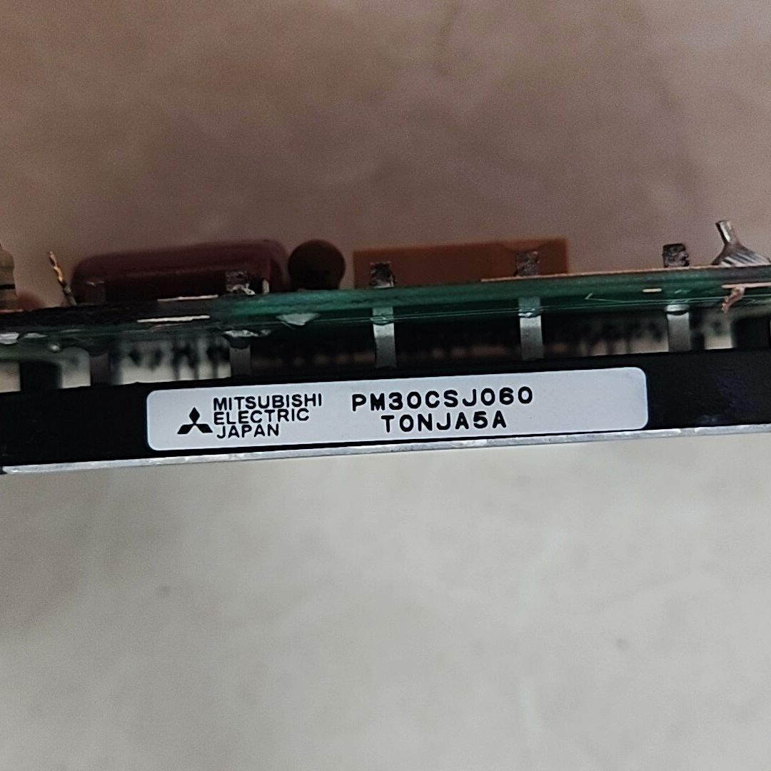 PM30CSJ060变频模块 日本 拆机件。