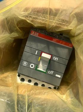 断路器 S3N160 R40 3P