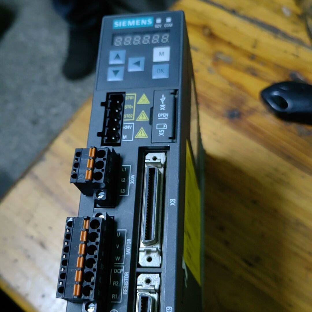 6SL3210-5FB10-1UA2  驱动器  功能正常标