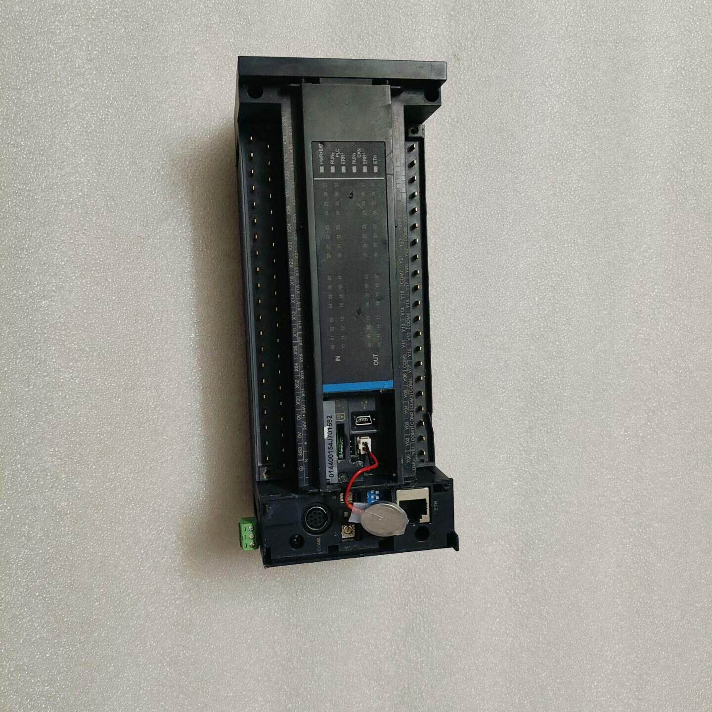 汇川H3U-3232MT 成色如图 没端子了 配件价处理 不