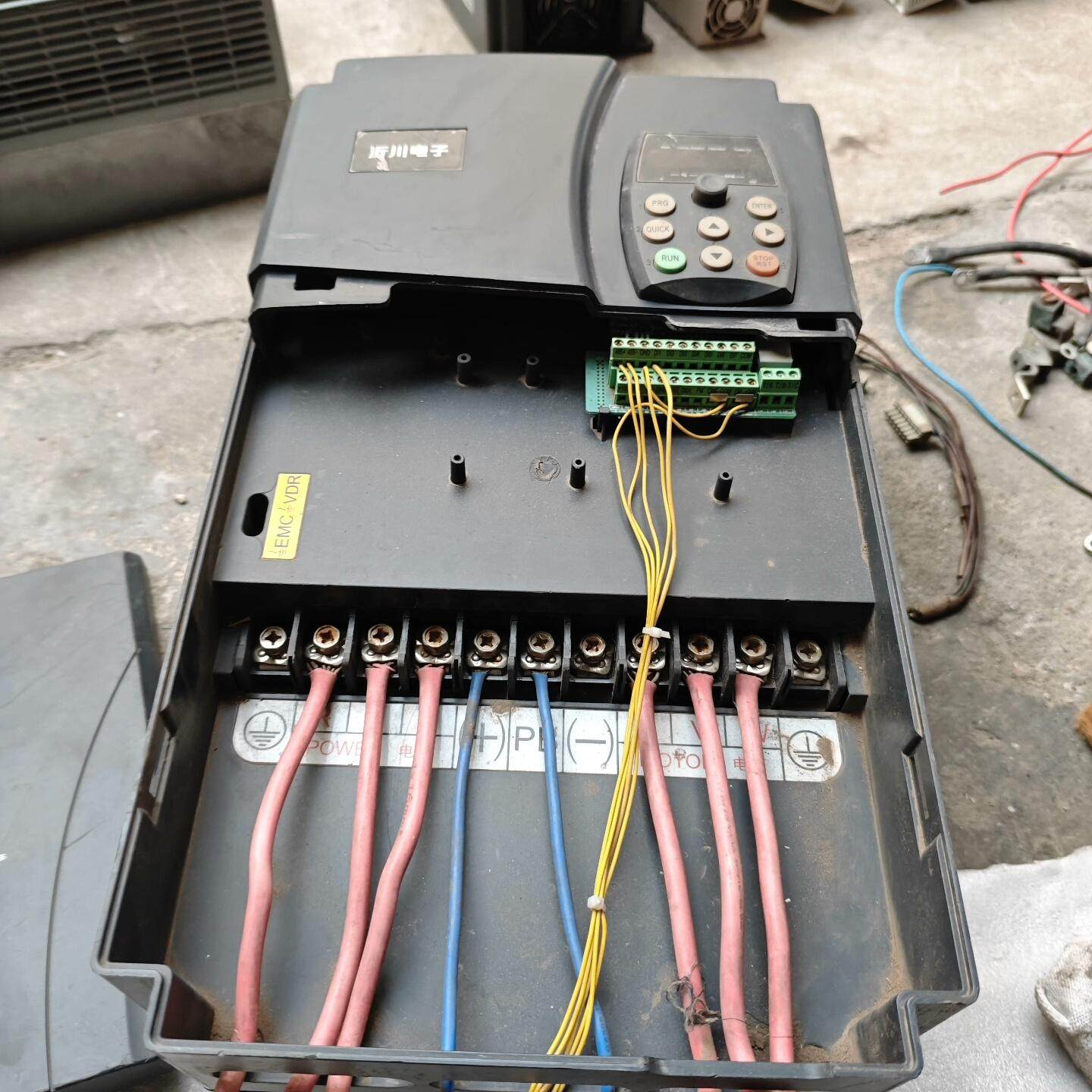 YC580(N)-037G/045P-4