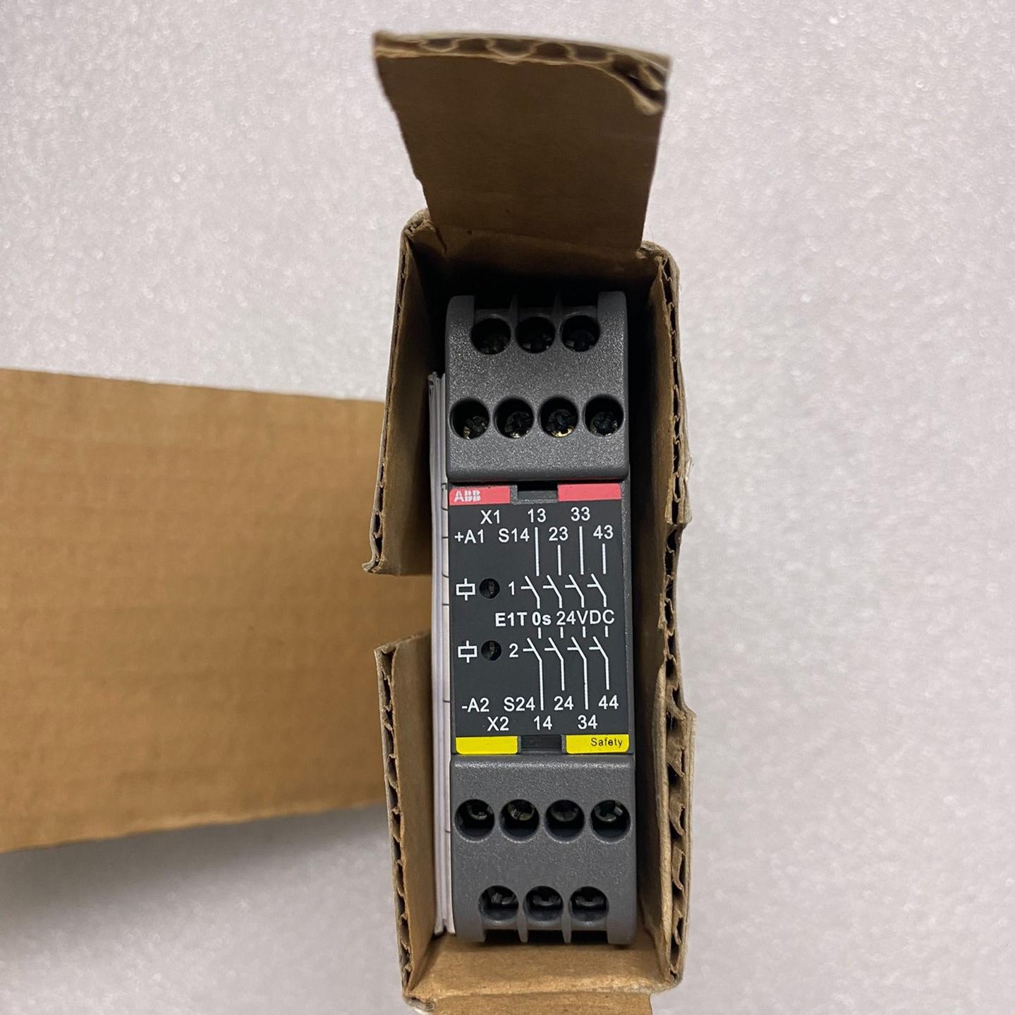 安全E1T 0s继电器 订货号：2TLA010030R