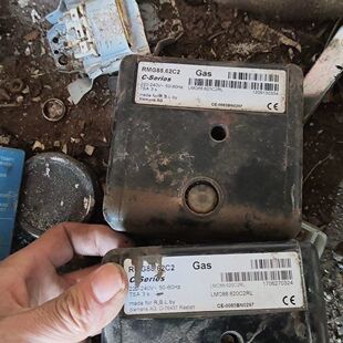 燃烧机控制器 RMG88.62C2 拆机 成色如图