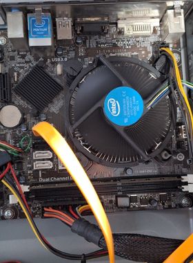 H81小板 带CPU g3260  带挡板 在机器上 要的拆